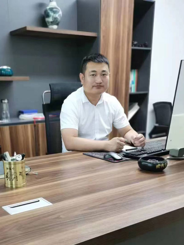 李曉亮/